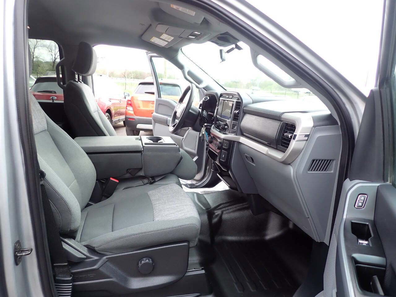 Used 2023 Ford F150 XLT AWD/4WD image 12