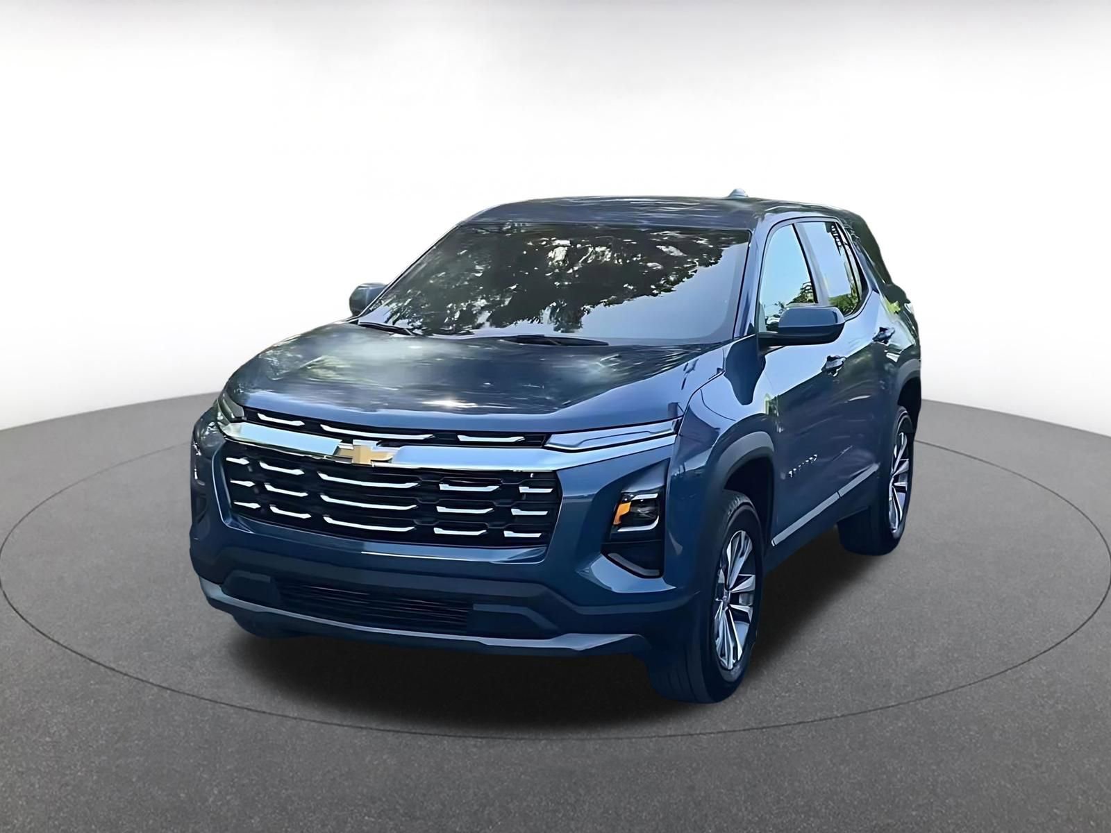 Used 2025 Chevrolet Equinox LT FWD image 7