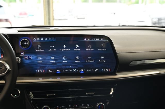 New 2027 Chevrolet Traverse LT w/ Driver Confidence Package FWD image 16