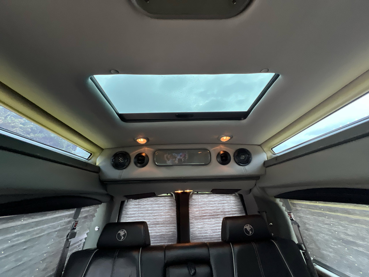 Used 2018 GMC Savana 3500 image 62