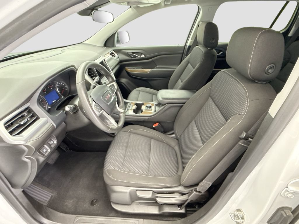 Used 2023 GMC Acadia SLE w/ Elevation Edition FWD image 17