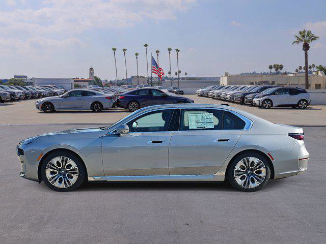 New 2025 BMW i7 xDrive60 w/ Premium Package image 8