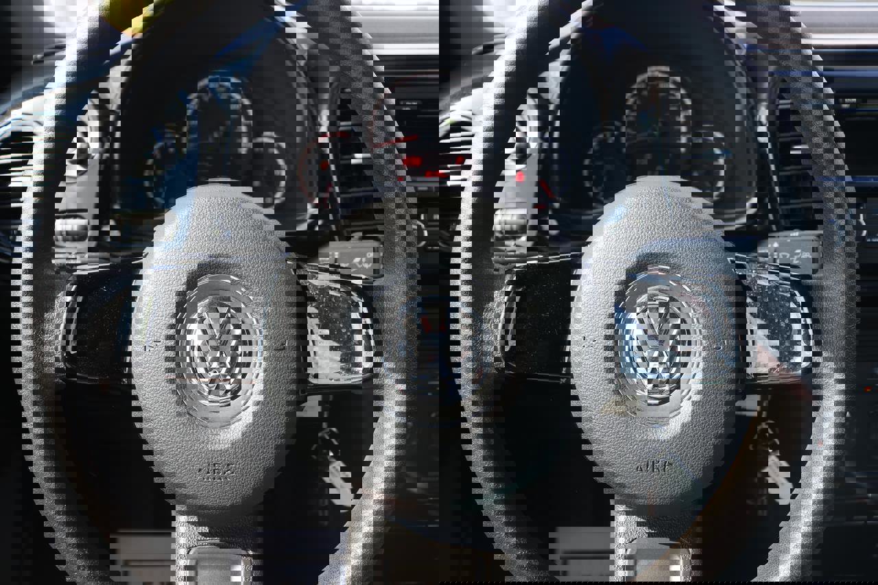 Used 2013 Volkswagen Beetle 2.5 image 20