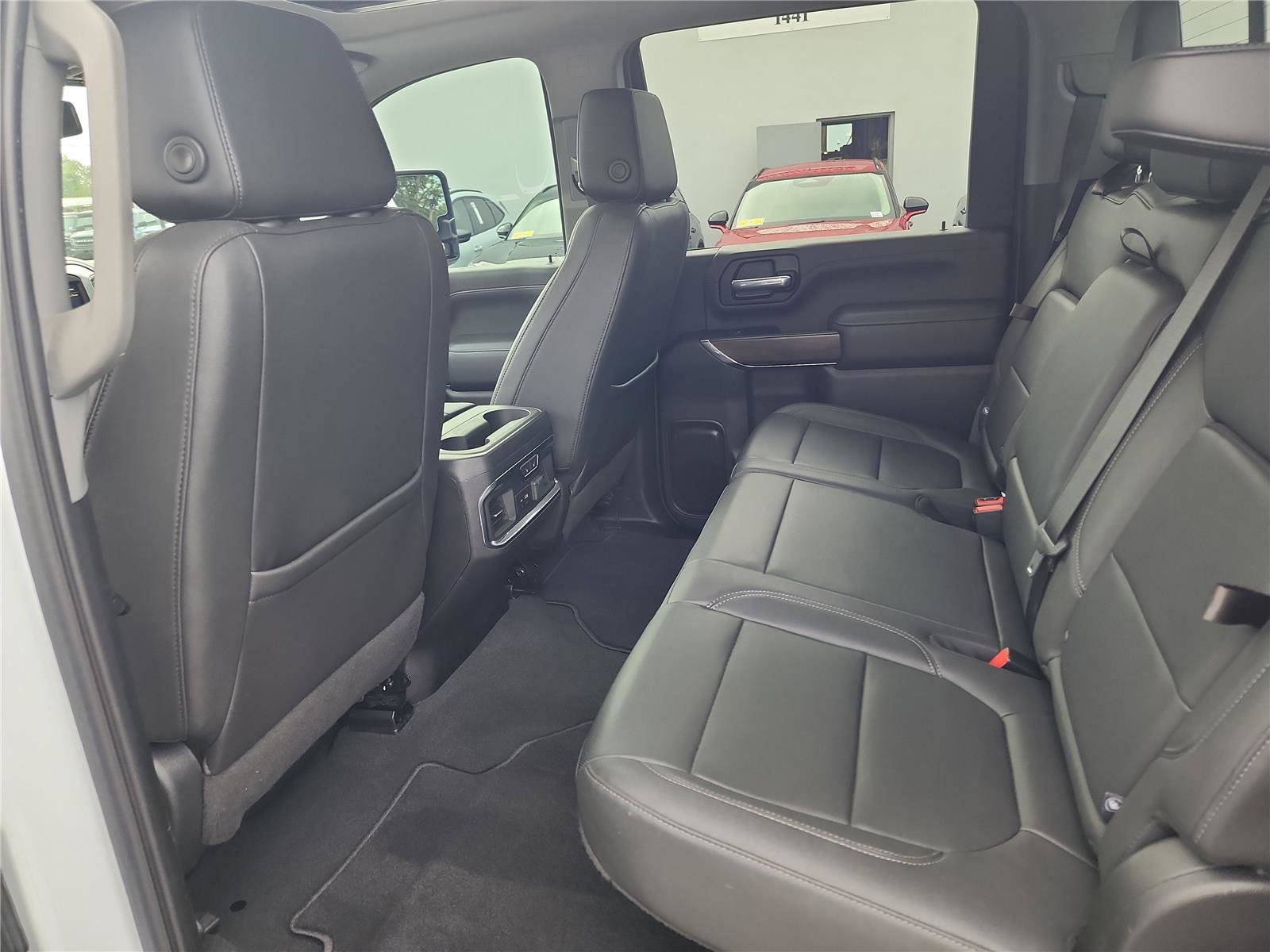 Used 2023 GMC Sierra 2500 SLT w/ SLT Convenience Package image 20