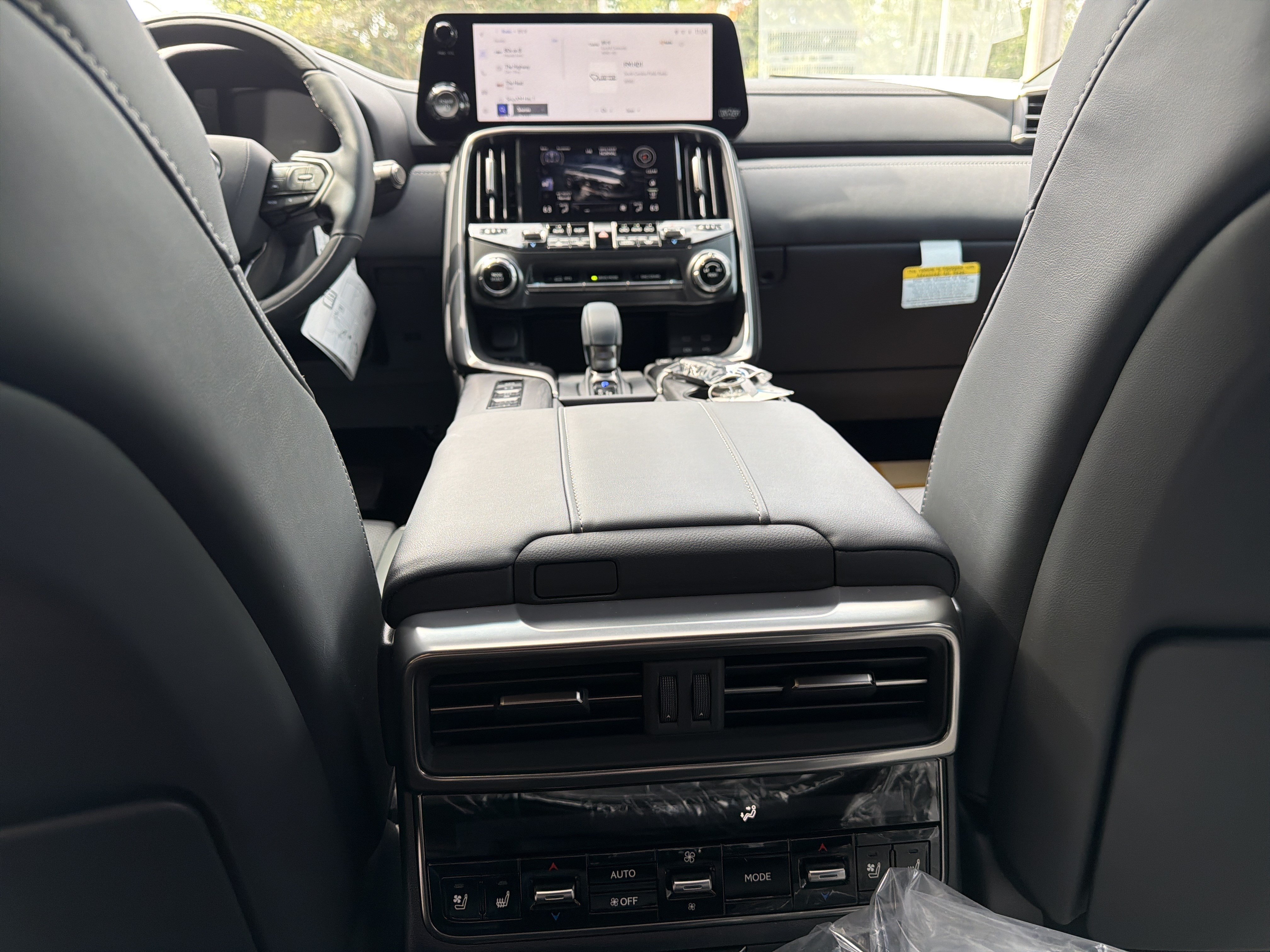 New 2026 Lexus LX 700h Luxury AWD/4WD image 27