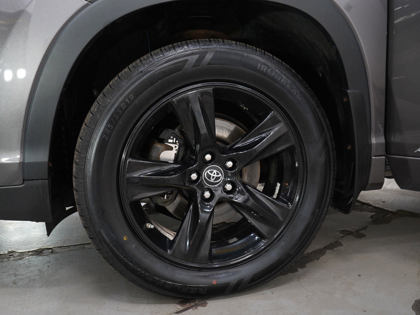 Used 2019 Toyota Highlander Limited Platinum AWD/4WD image 33