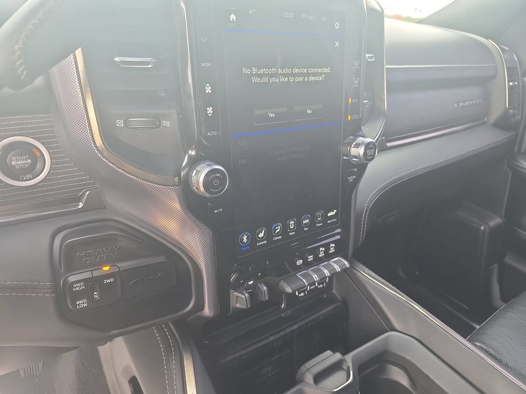Used 2020 RAM 2500 Limited w/ Black Appearance Package AWD/4WD image 20