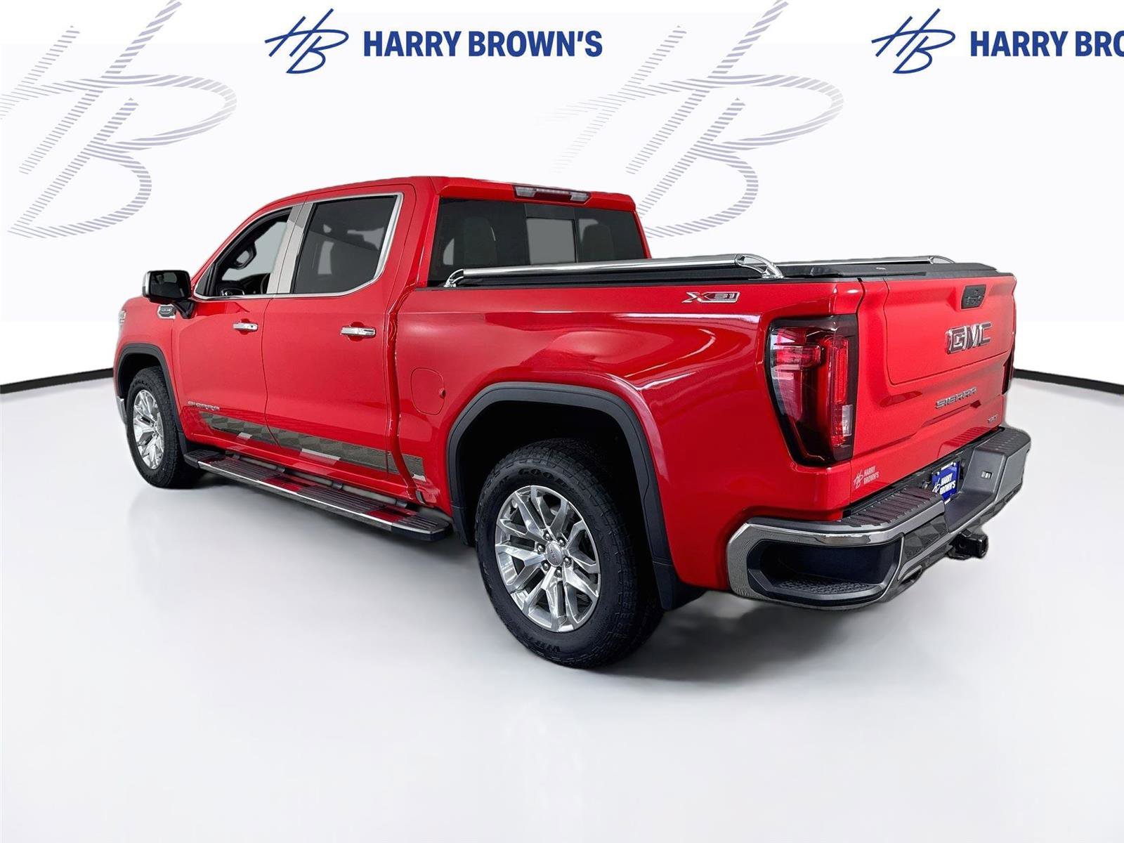 Used 2021 GMC Sierra 1500 SLT w/ SLT Premium Package AWD/4WD image 28