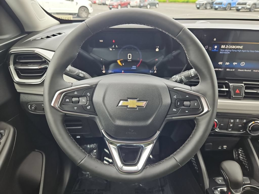 New 2026 Chevrolet TrailBlazer LT w/ LT Cold Weather Package FWD image 14