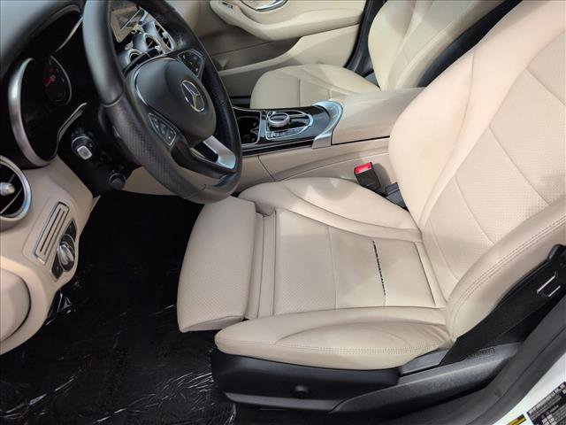 Certified 2017 Mercedes-Benz C 350e Sedan image 15