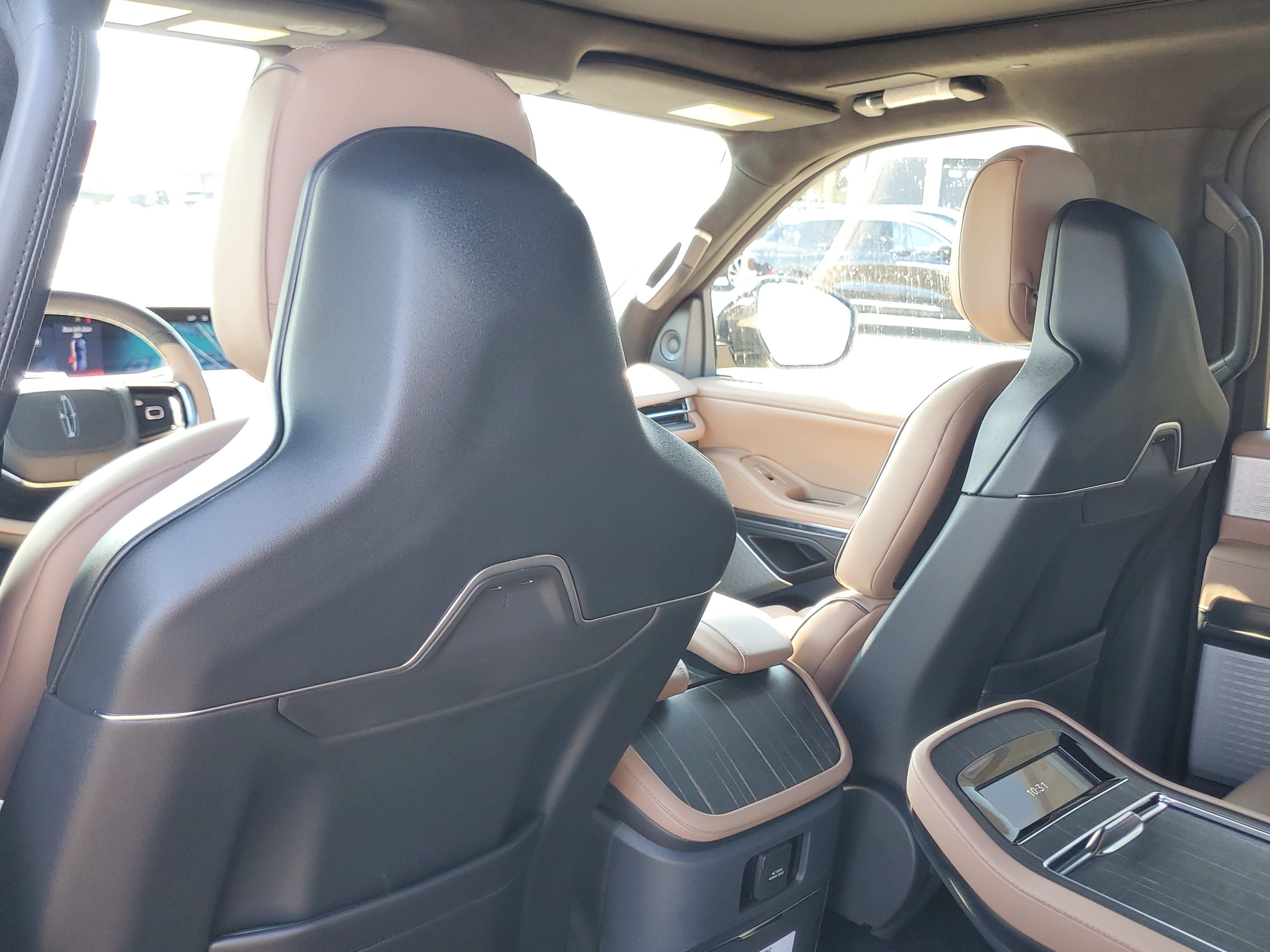 New 2027 Lincoln Navigator Black Label AWD/4WD image 28