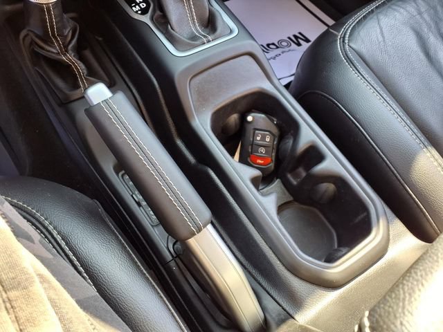 Used 2018 Jeep Wrangler Unlimited Sahara AWD/4WD image 30