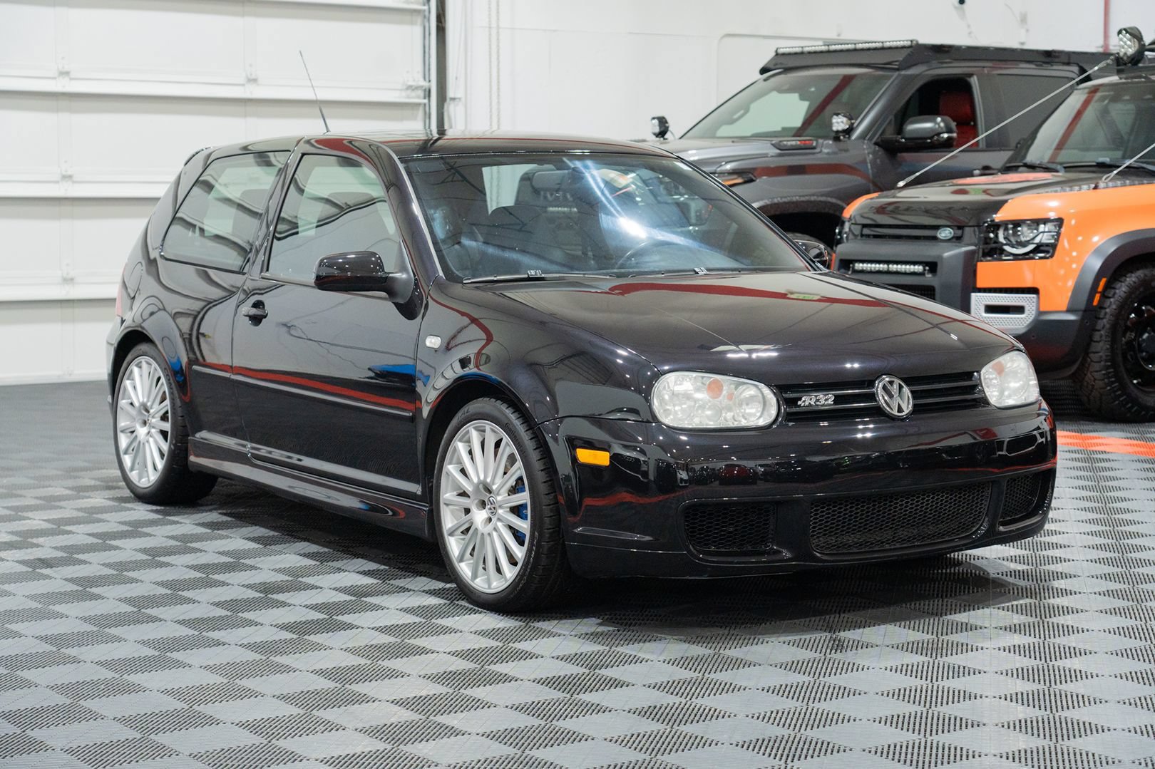 Used 2004 Volkswagen R32 AWD/4WD image 11