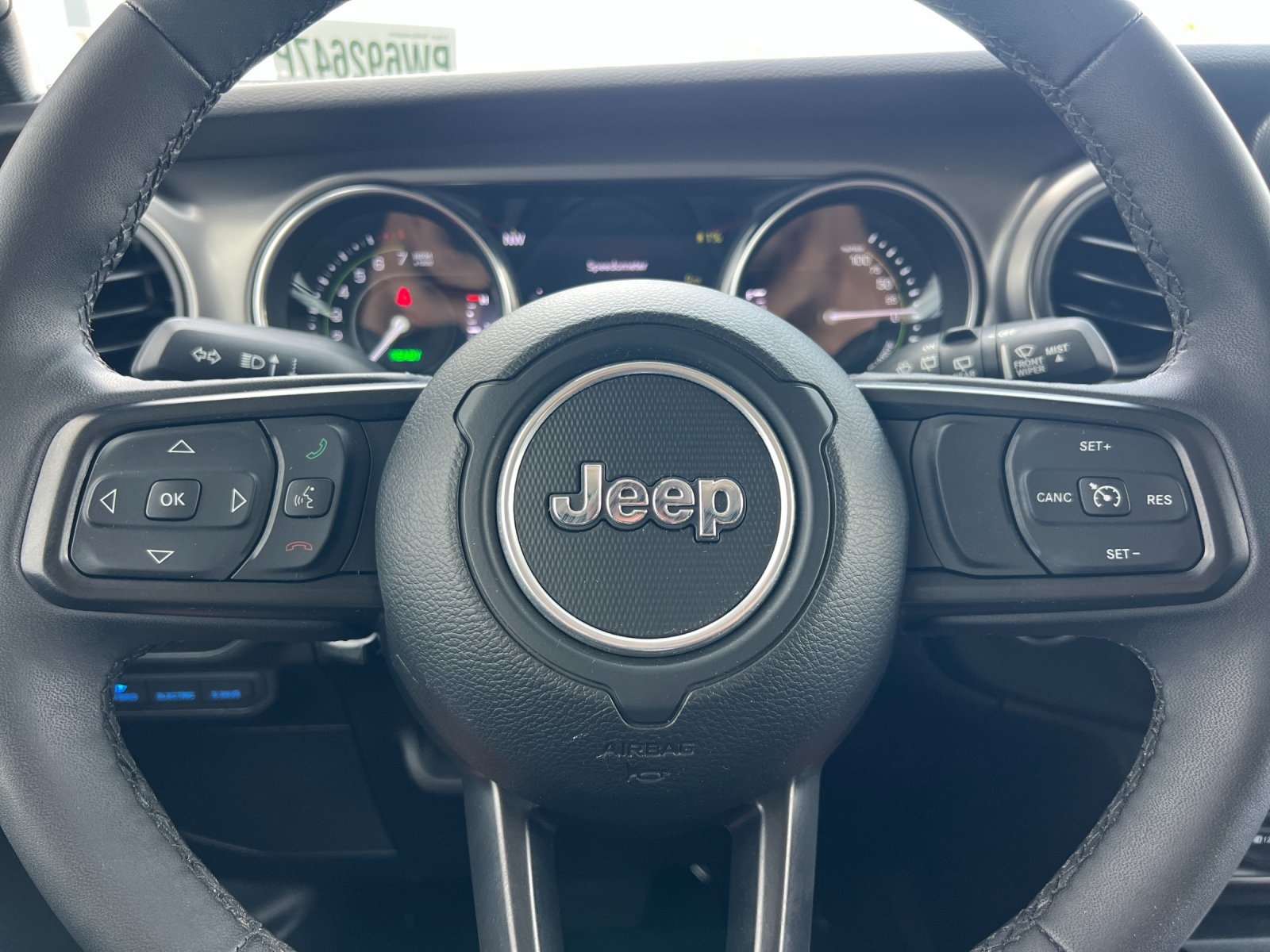 Used 2023 Jeep Wrangler Unlimited w/ Cold Weather Group AWD/4WD image 27