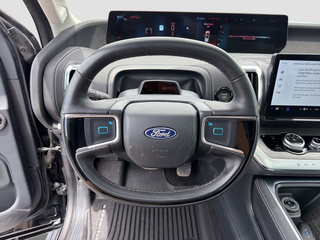 Used 2025 Ford Expedition Max Platinum w/ Driver's Package AWD/4WD image 10