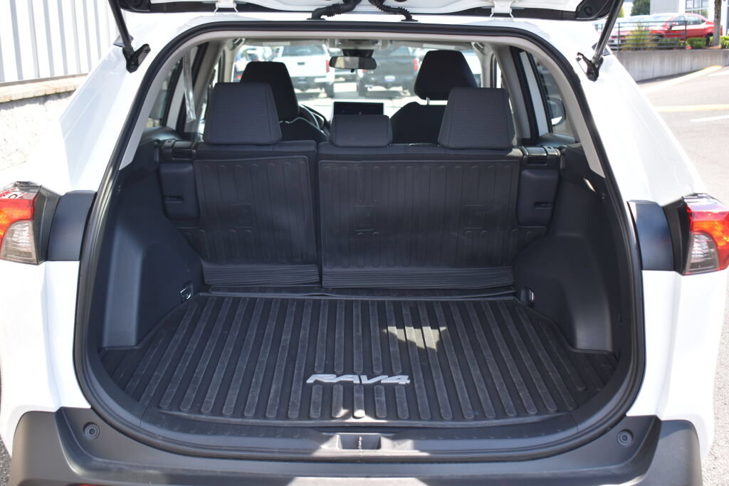 Certified 2025 Toyota RAV4 LE AWD/4WD image 21