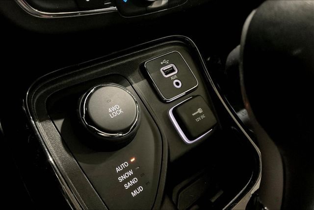 Used 2018 Jeep Compass Limited w/ Navigation Group image 34