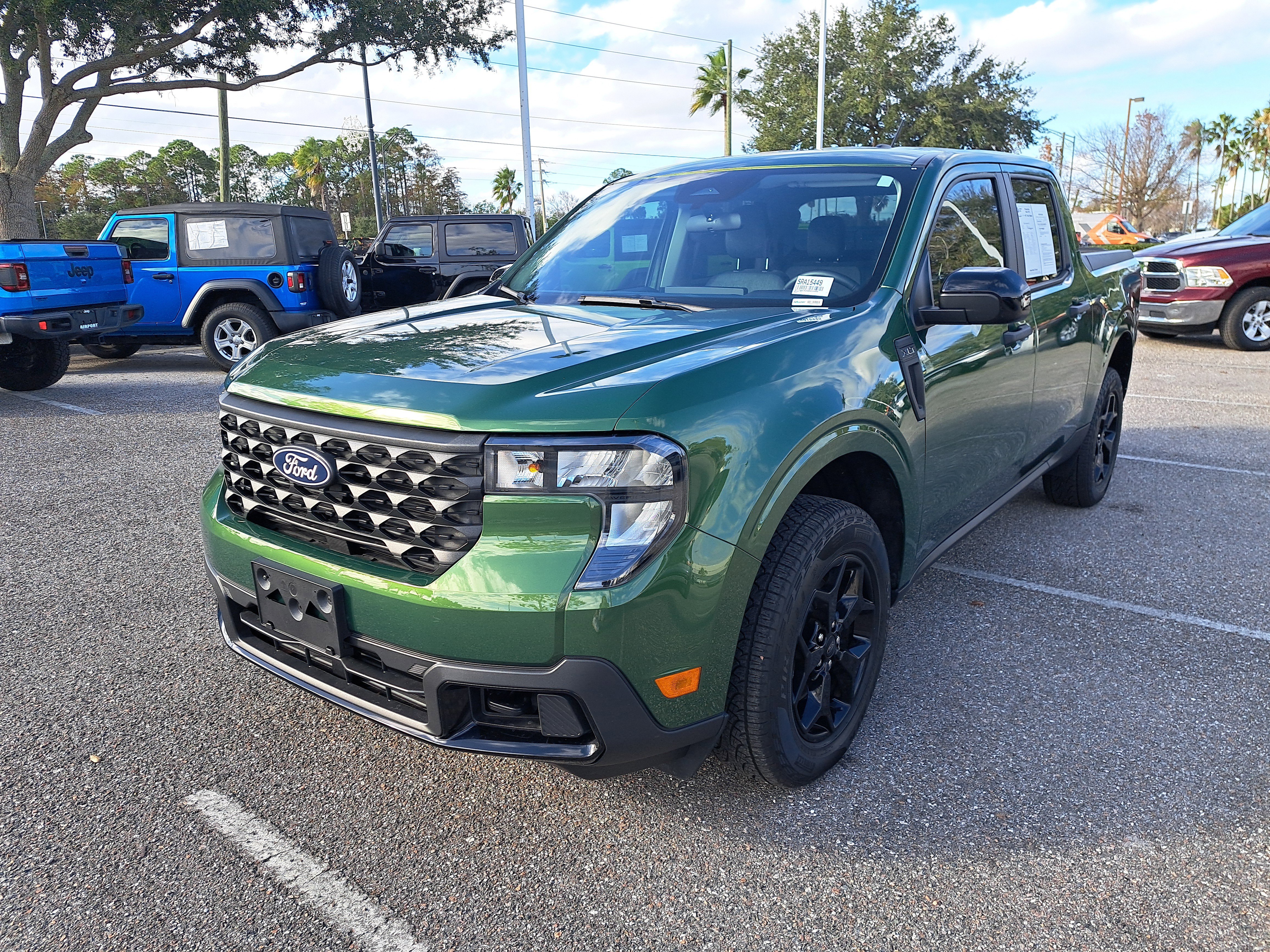 Used 2025 Ford Maverick XLT w/ XLT Luxury Package image 3