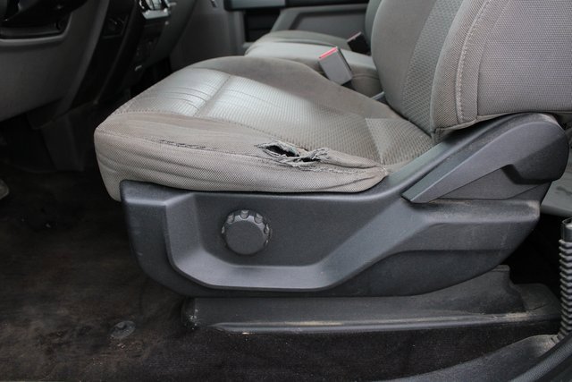 Used 2017 Ford F150 XLT image 3