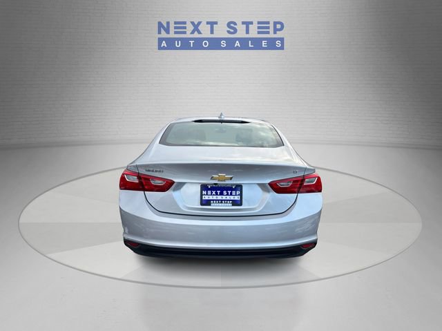 Used 2018 Chevrolet Malibu LT image 7