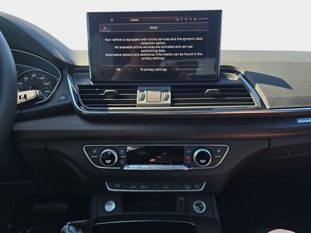 Used 2023 Audi Q5 2.0T Premium w/ Convenience Package image 23