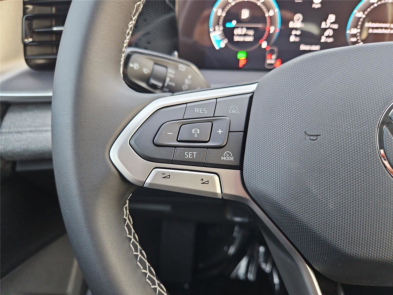 New 2026 Volkswagen Tiguan S image 16