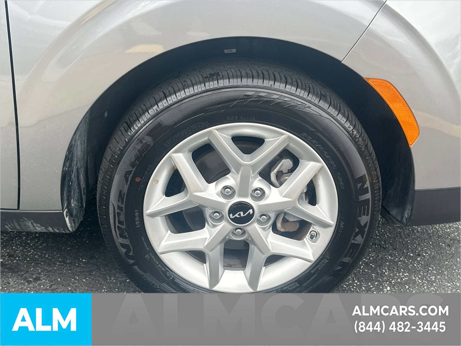 Used 2025 Kia Soul LX w/ LX Technology Package FWD image 14
