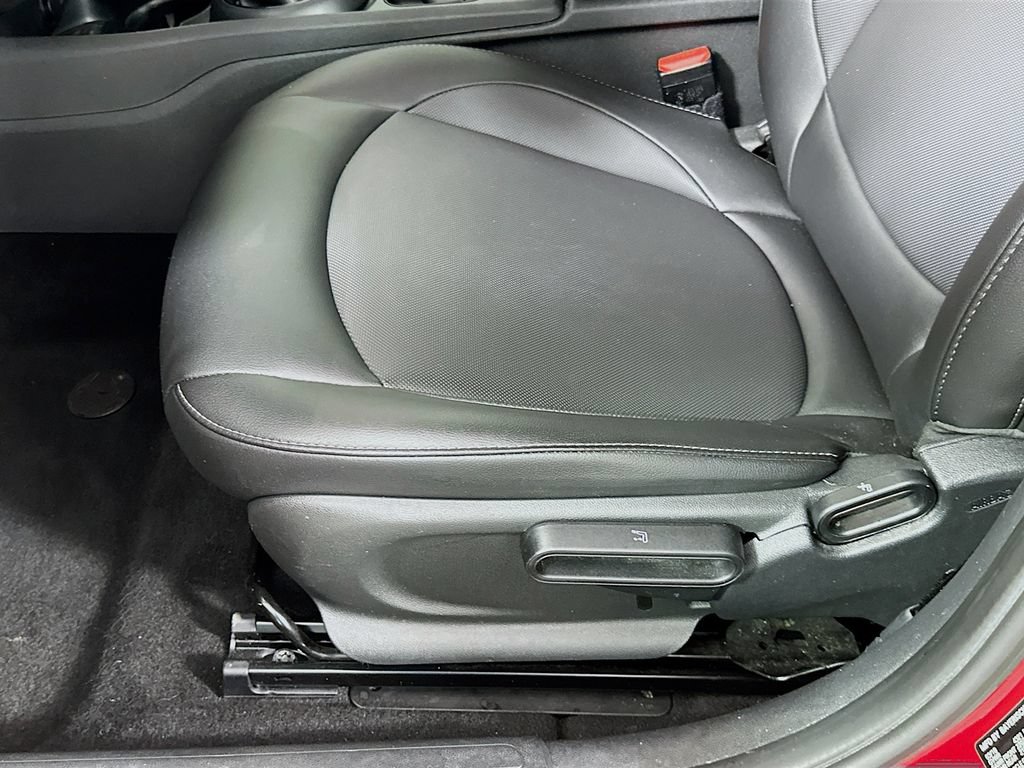 Used 2019 MINI Cooper Clubman FWD image 19