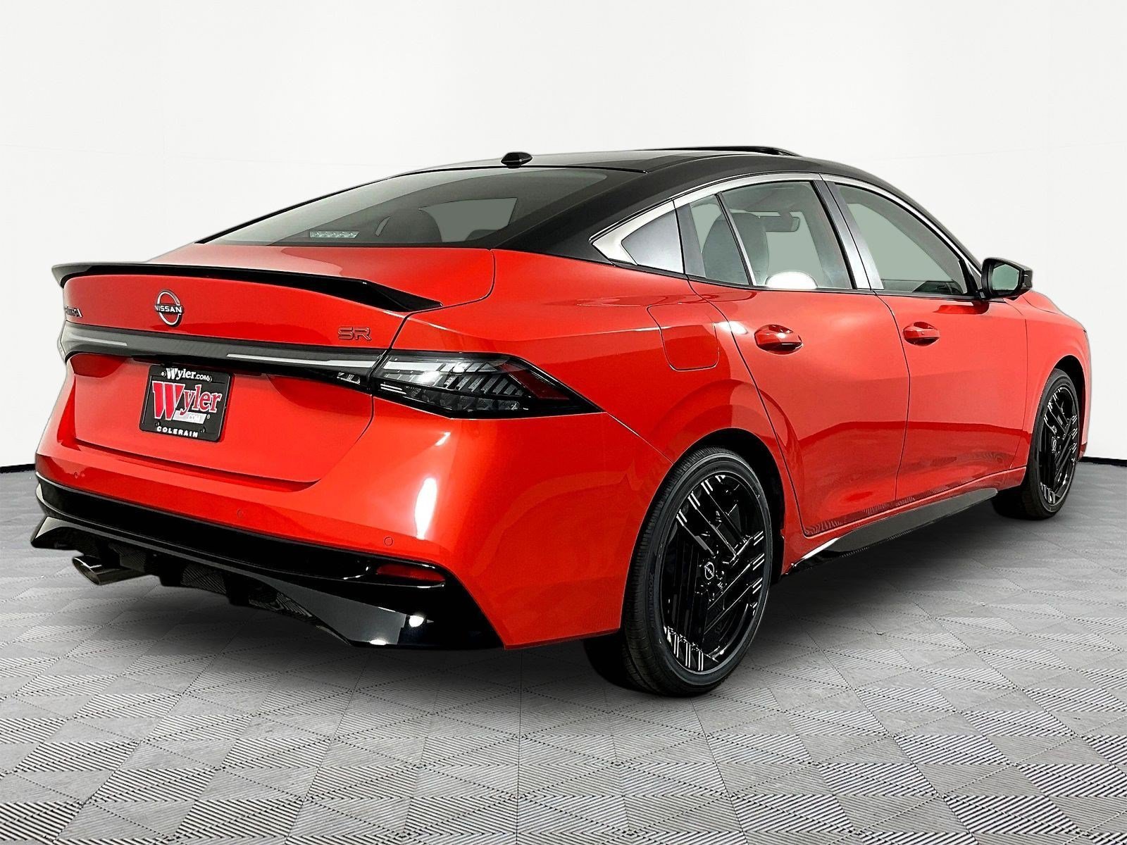 New 2026 Nissan Sentra SR w/ SR Premium Package FWD image 7