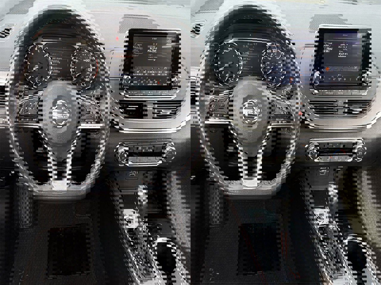 Used 2024 Nissan Altima 2.5 SR image 11