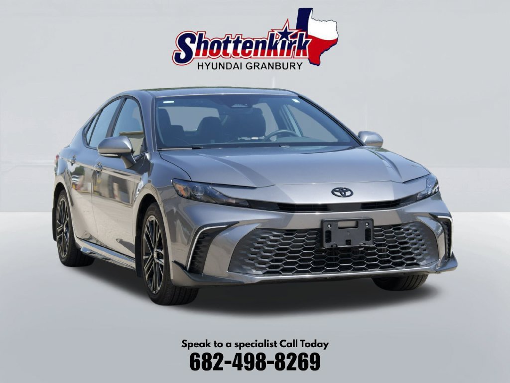 Used 2026 Toyota Camry SE w/ Convenience Package FWD image 3