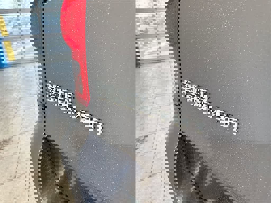 Used 2015 Dodge Grand Caravan SXT w/ UConnect Hands-Free Group image 13