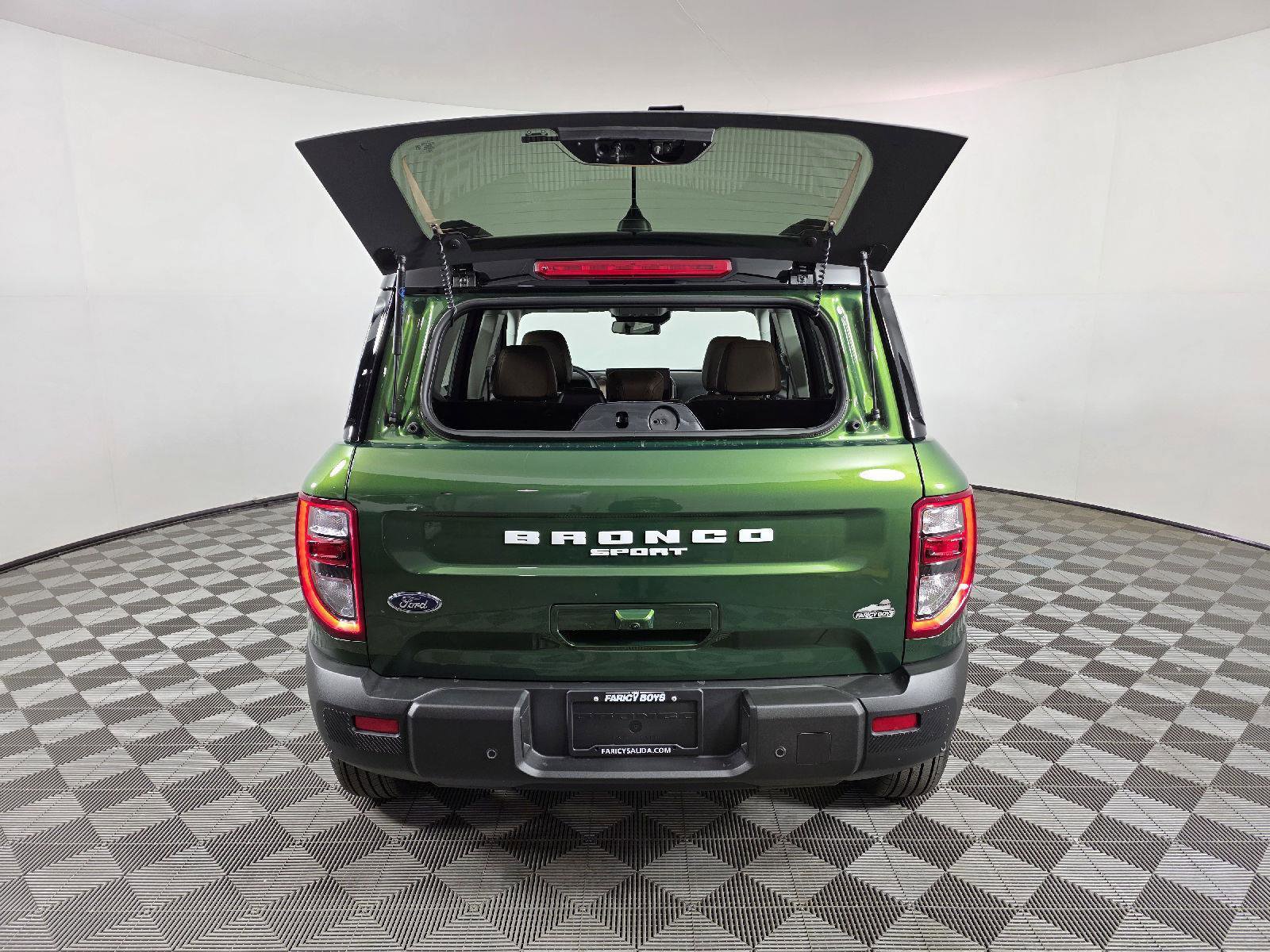 New 2025 Ford Bronco Sport Outer Banks w/ Outer Banks Tech Package+ AWD/4WD image 5
