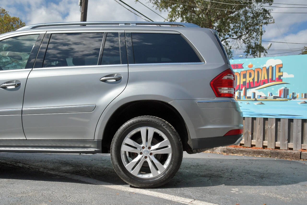 Used 2011 Mercedes-Benz GL 450 4MATIC image 8
