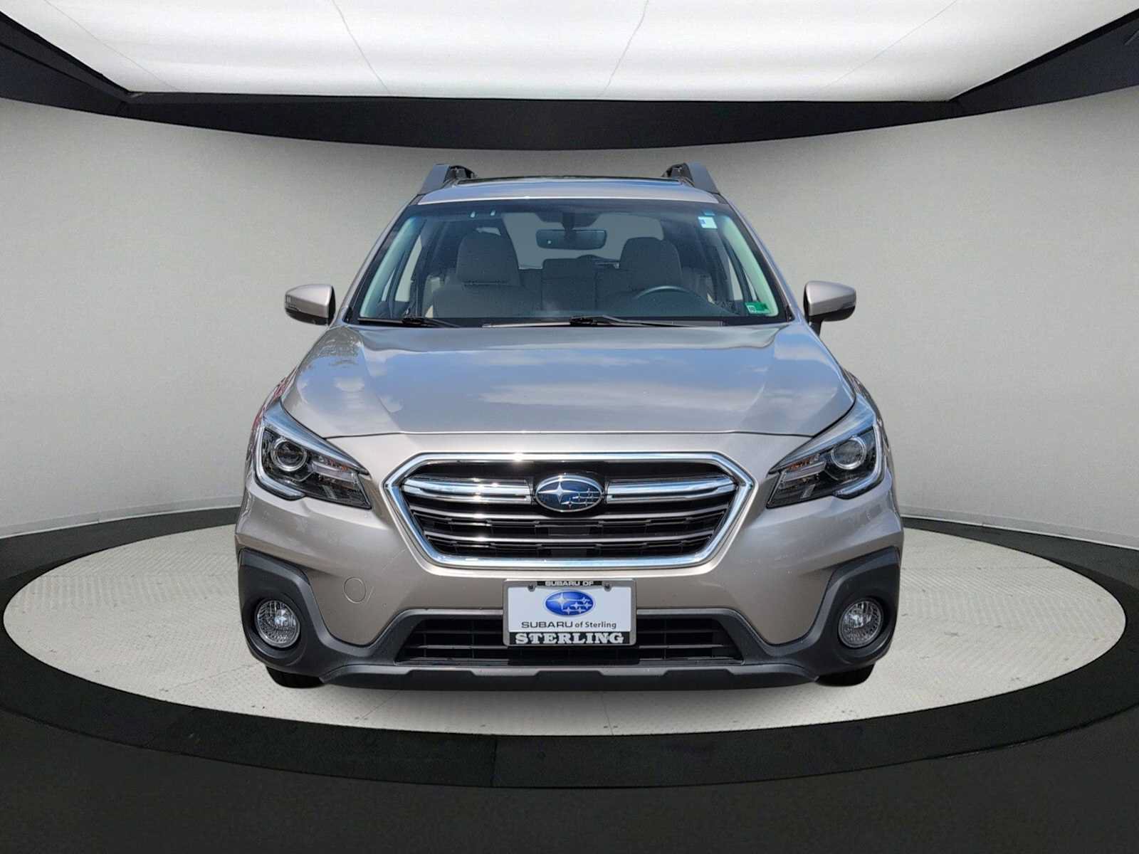 Used 2018 Subaru Outback 2.5i Limited AWD/4WD image 3