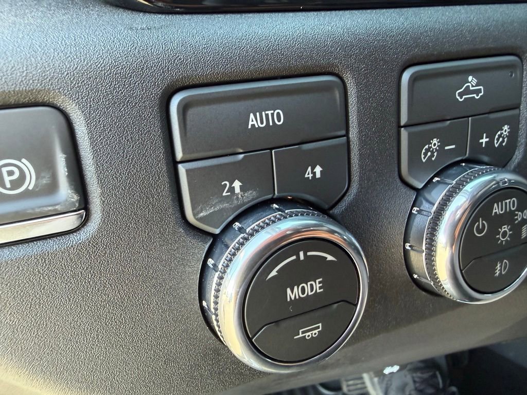 New 2026 GMC Sierra 1500 Elevation image 29