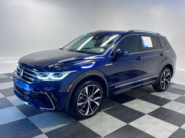 Certified 2022 Volkswagen Tiguan SEL R-Line AWD/4WD image 3