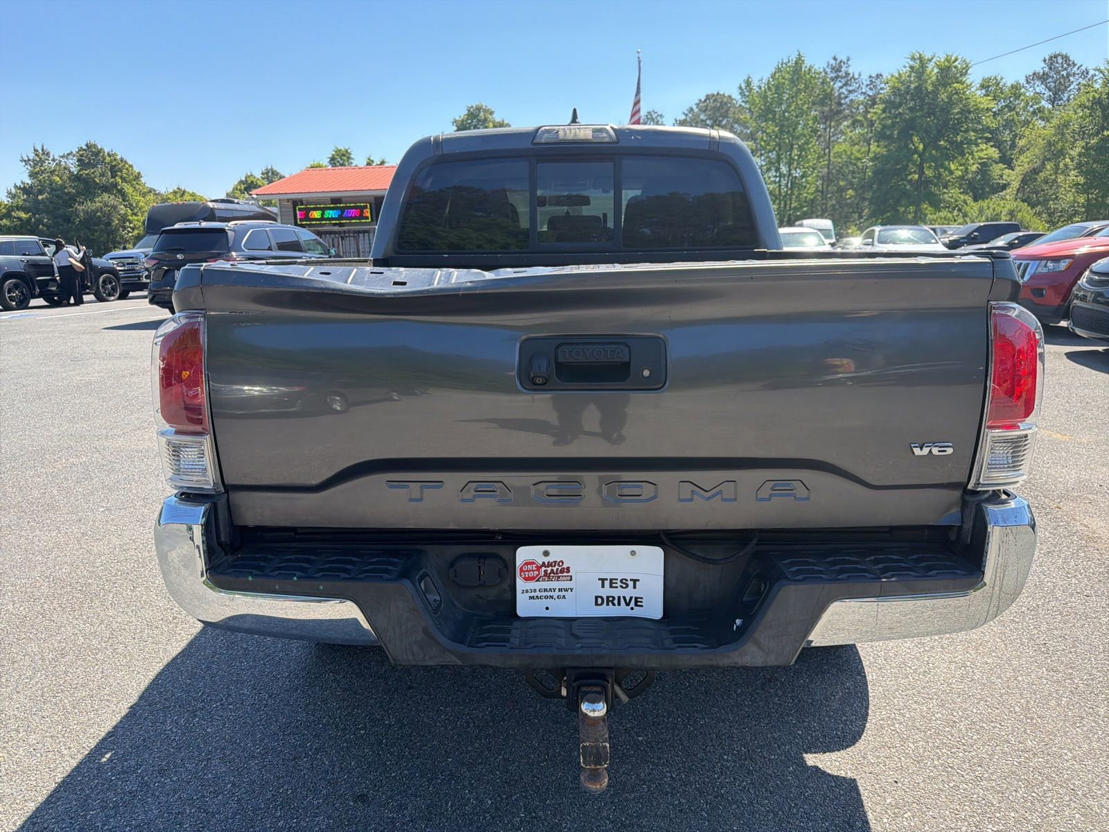Used 2016 Toyota Tacoma SR5 w/ Towing Package RWD image 5