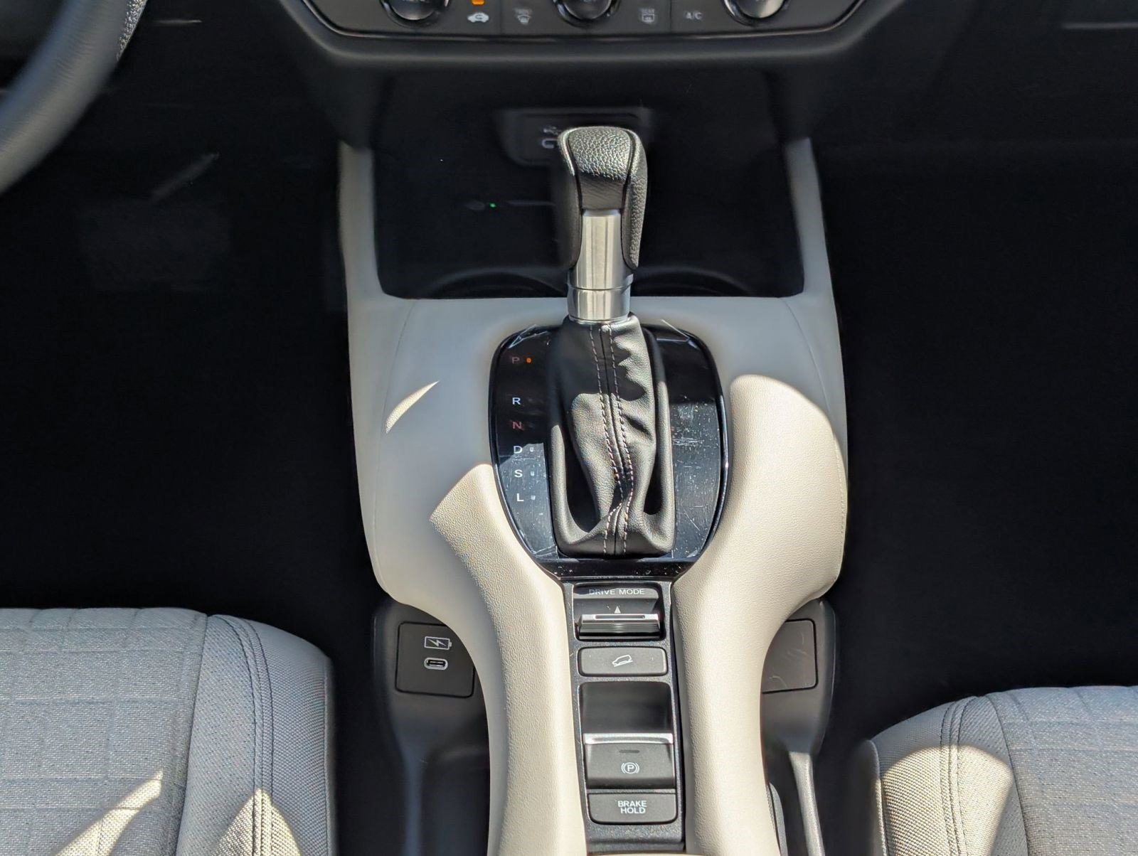 New 2026 Honda HR-V LX image 18