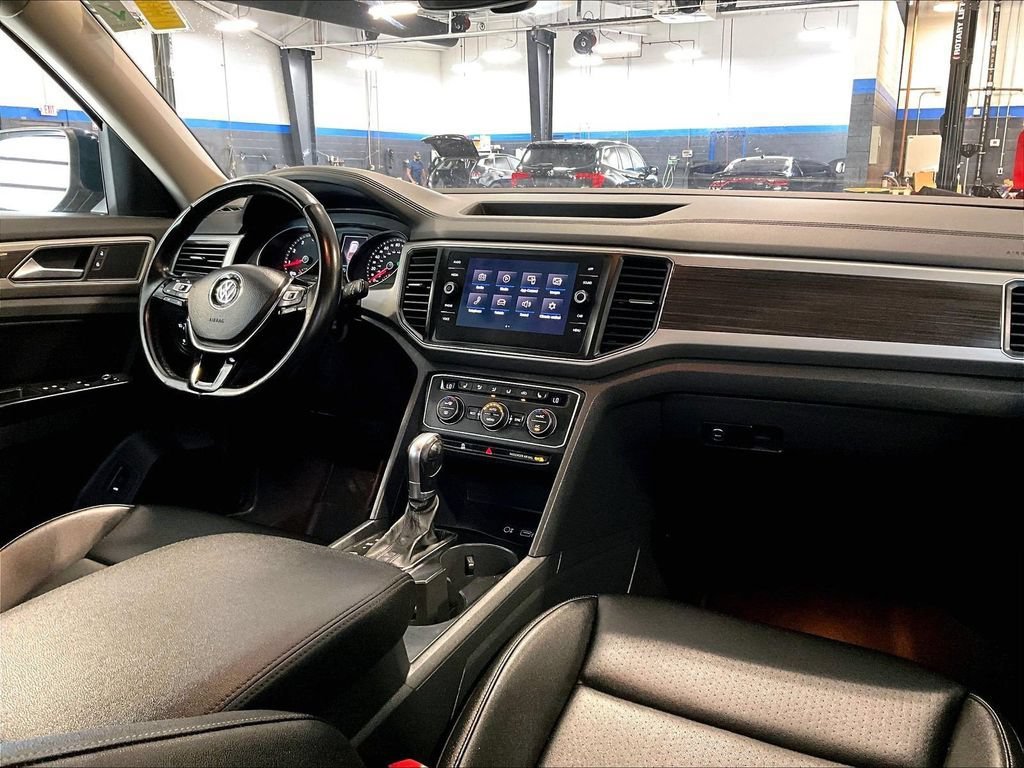 Used 2019 Volkswagen Atlas SE w/ Towing Package AWD/4WD image 14