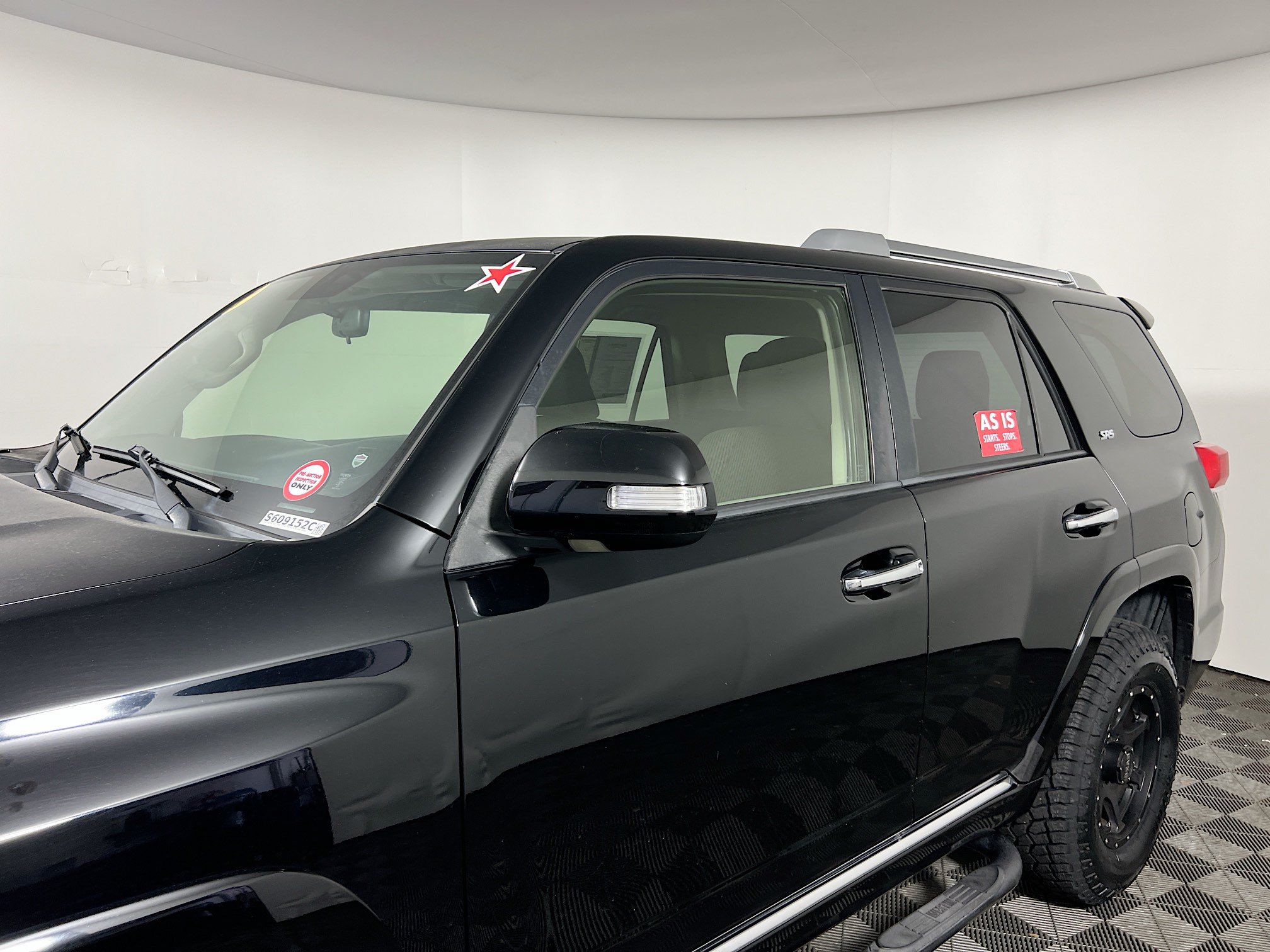 Used 2012 Toyota 4Runner SR5 RWD image 12