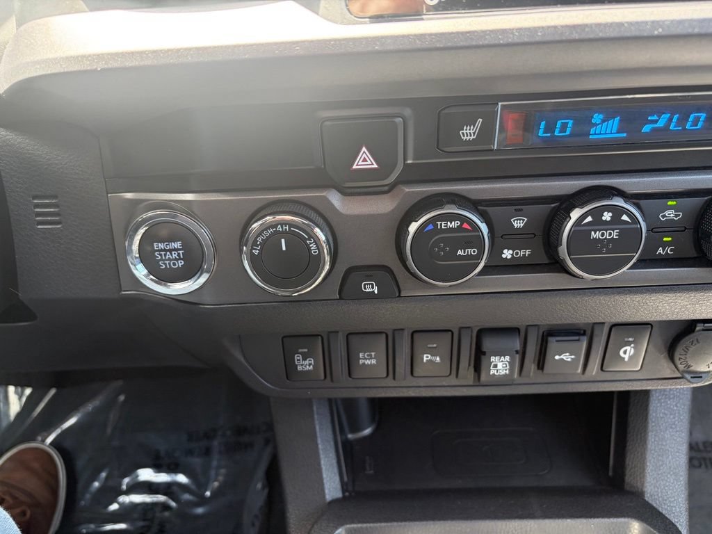 Used 2023 Toyota Tacoma TRD Off-Road w/ TRD Premium Off Road Package AWD/4WD image 36