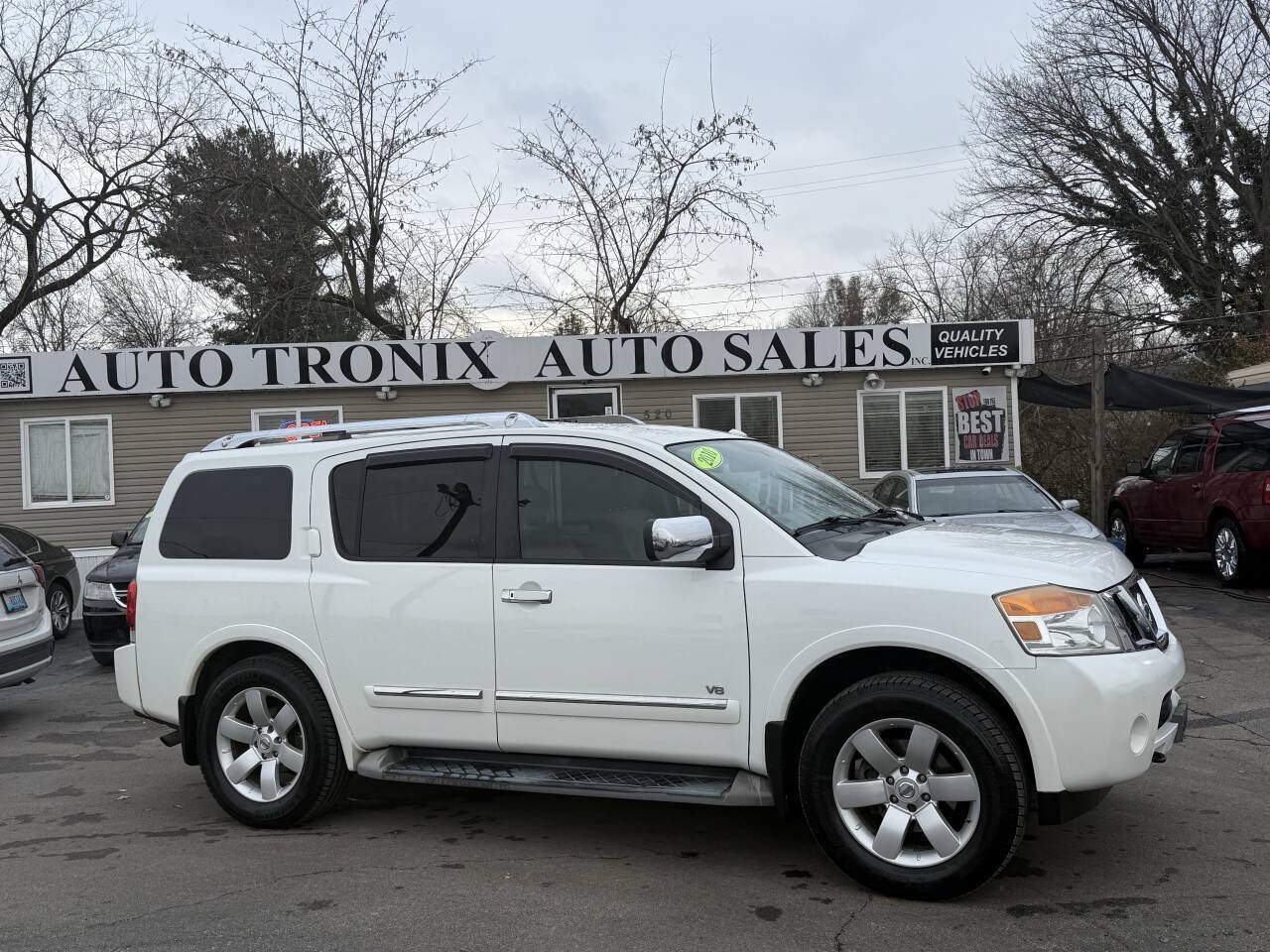 Used 2010 Nissan Armada Titanium AWD/4WD image 2