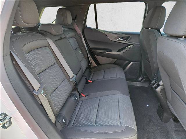 New 2026 Chevrolet Equinox LT w/ Safety and Technology Package FWD image 15