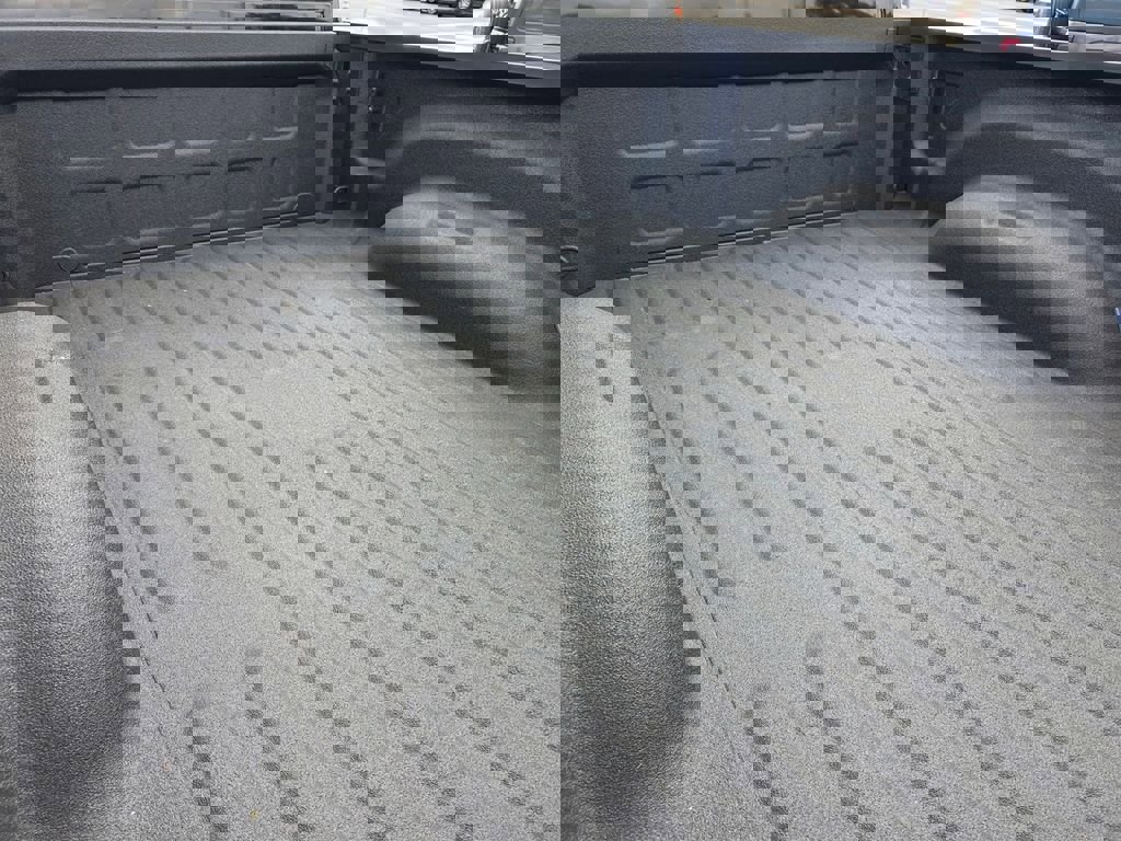 New 2026 RAM 2500 Laramie AWD/4WD image 11