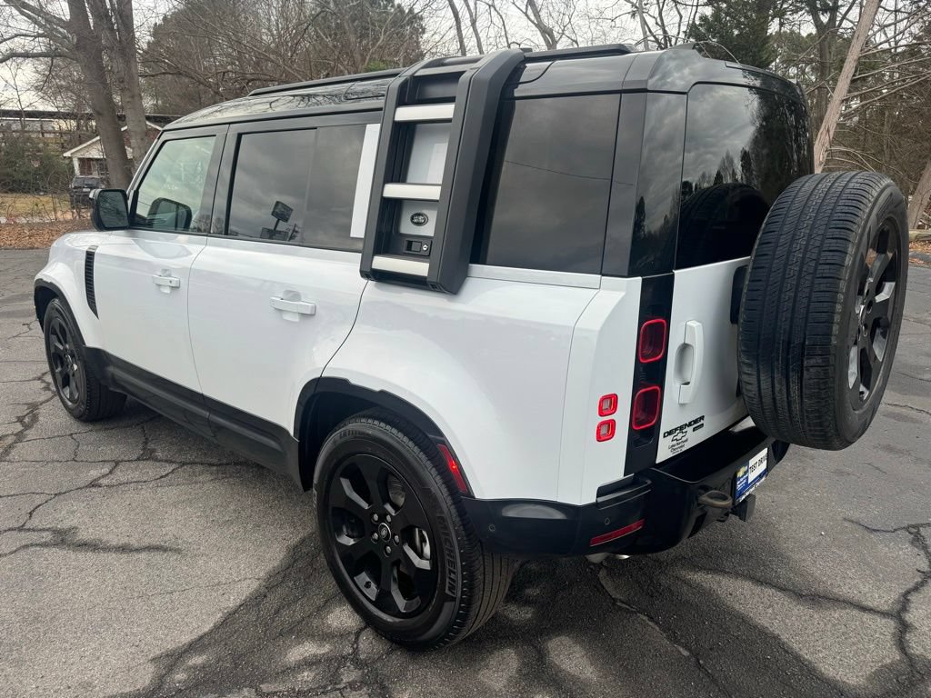 Used 2023 Land Rover Defender 110 X-Dynamic SE AWD/4WD image 3