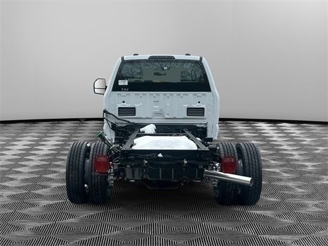 New 2026 Ford F550 4x4 Regular Cab Super Duty w/ XL Chrome Package image 4