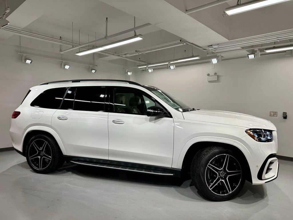 New 2026 Mercedes-Benz GLS 450 4MATIC image 14