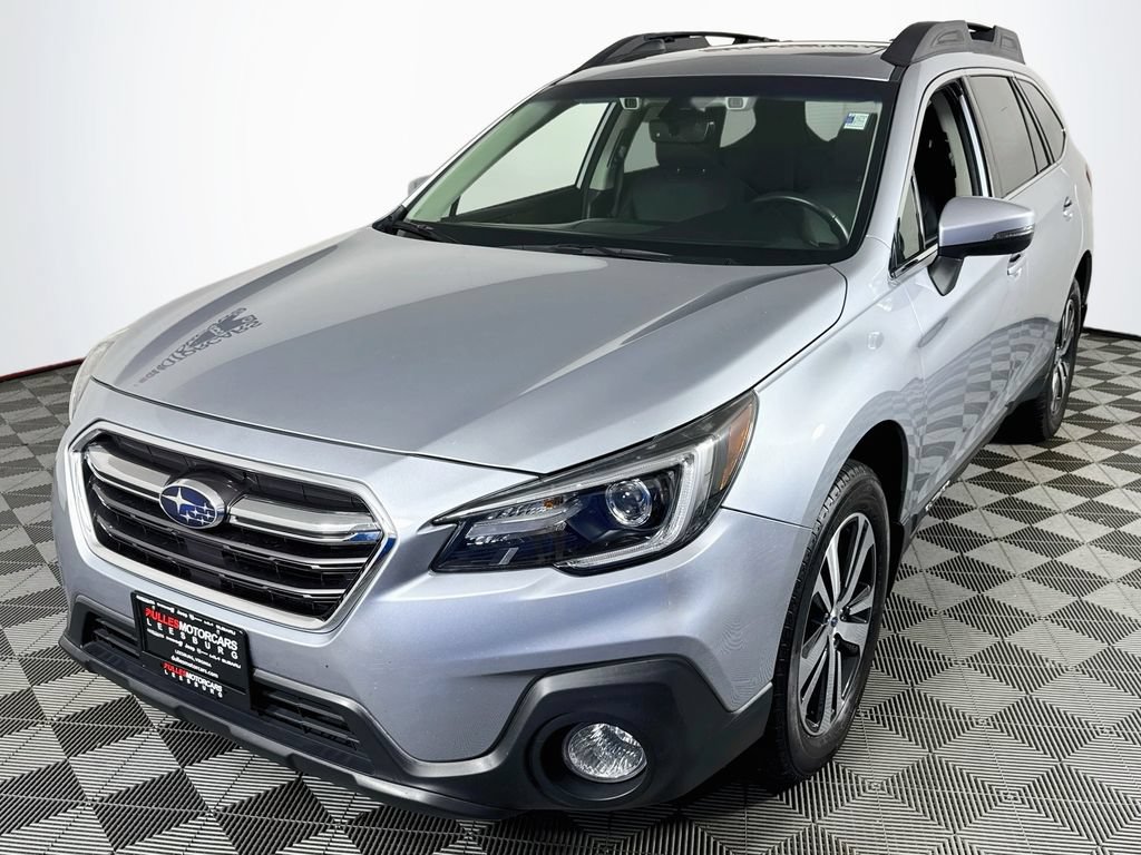 Used 2018 Subaru Outback 2.5i Limited AWD/4WD image 3