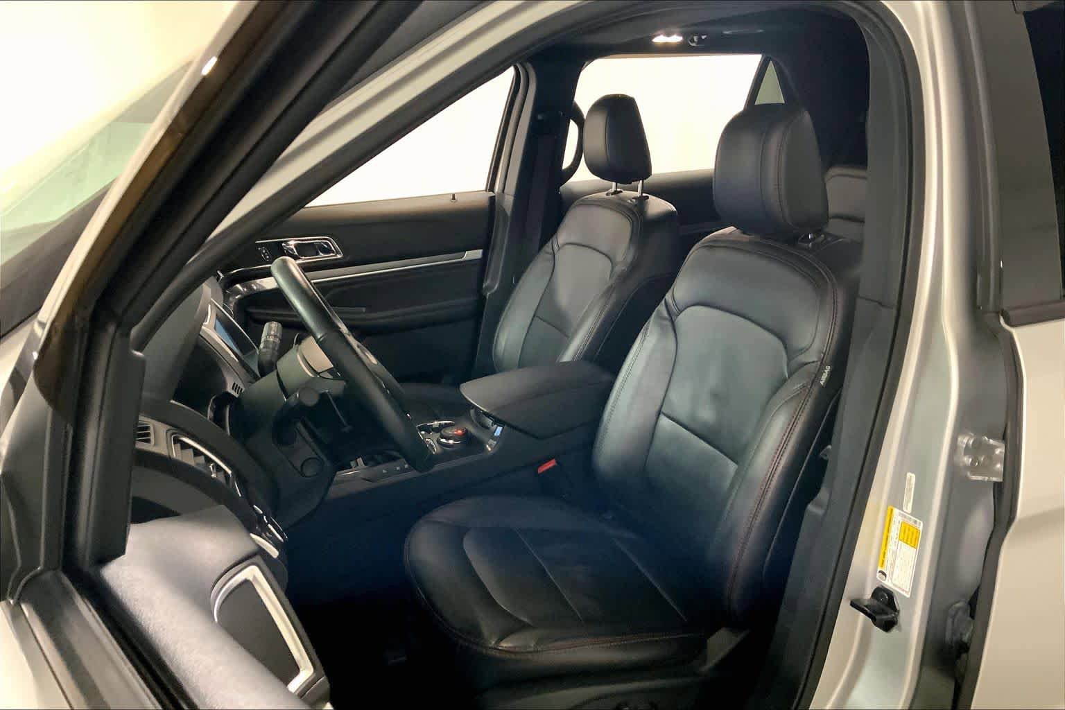 Used 2019 Ford Explorer Sport w/ Equipment Group 401A AWD/4WD image 7